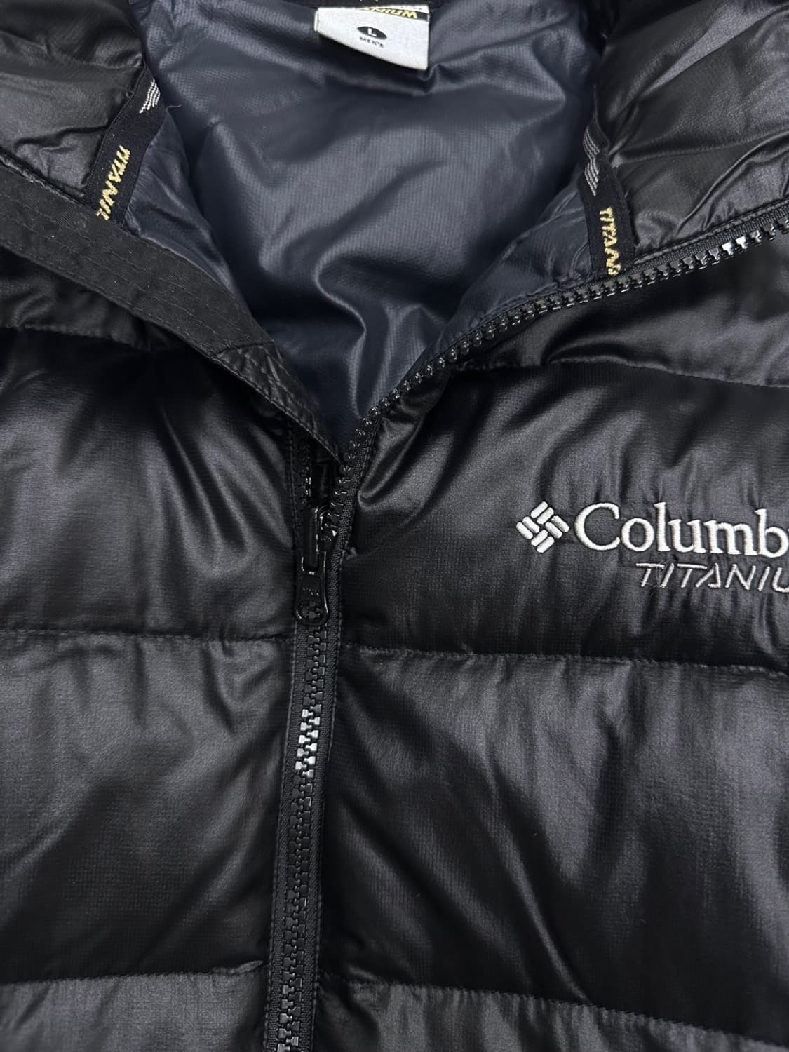 컬럼비아 콜롬비아 구스다운 경량패딩 블랙 (L)  상품이미지4