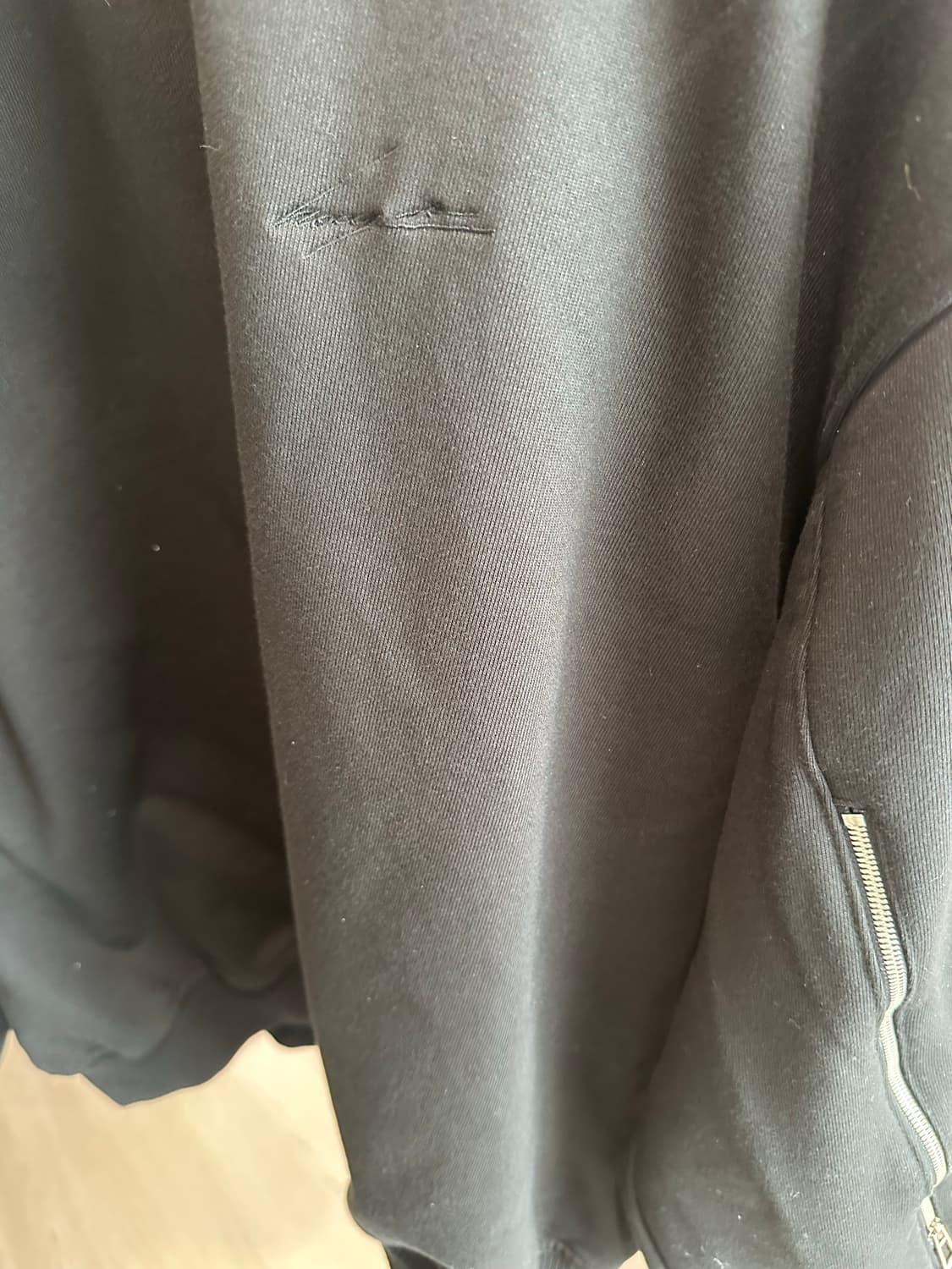 송지오옴므 아트워크 소매지퍼 벌룬맨투맨52(110)용3 상품이미지4