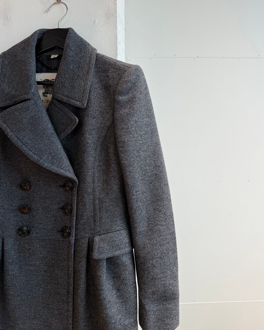 버버리 차콜 그레이 울 혼방 더블 브레스티드 코트 상품이미지5