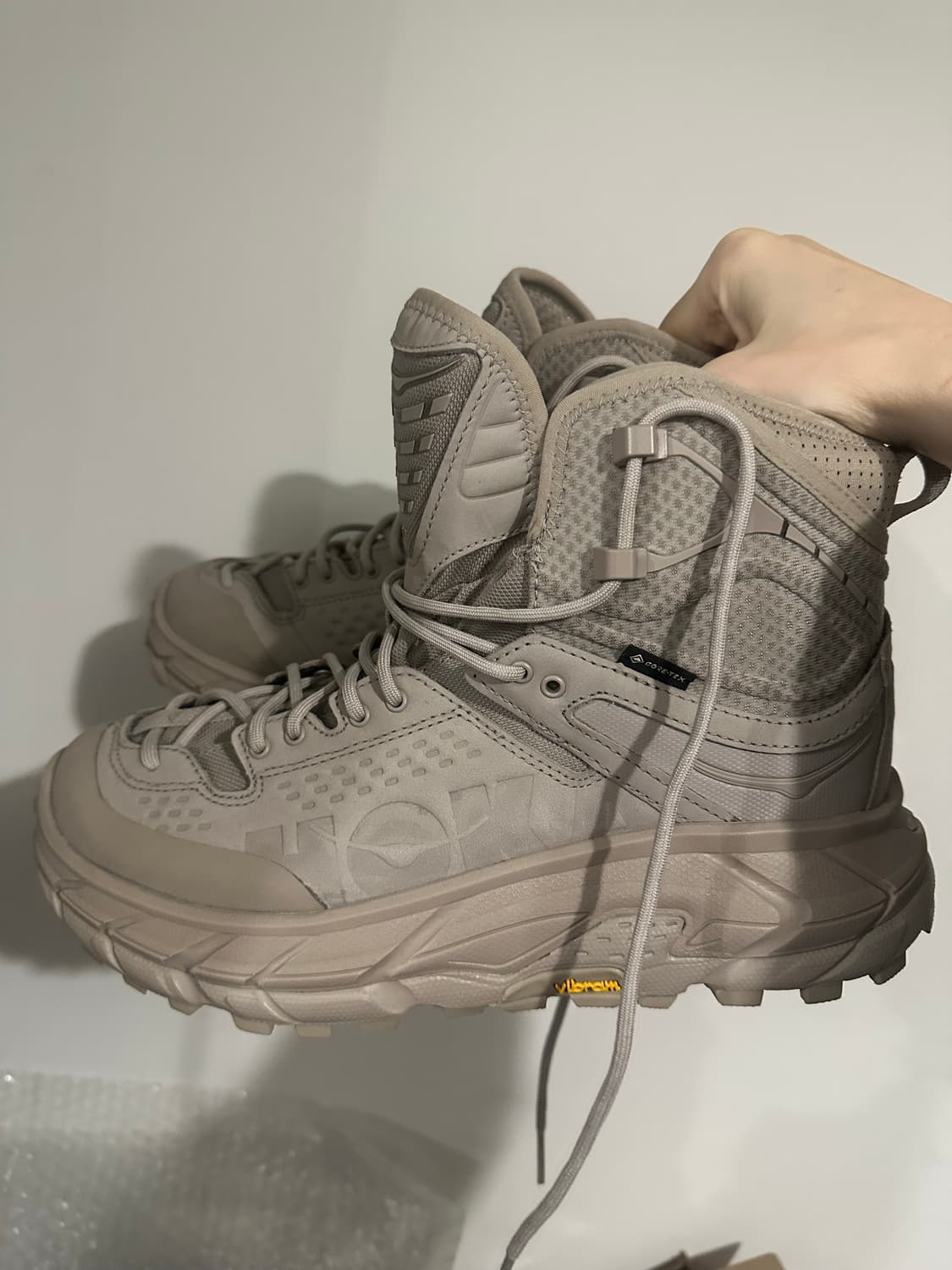 255)호카 토르 울트라 하이 심플리 토프 상품이미지6