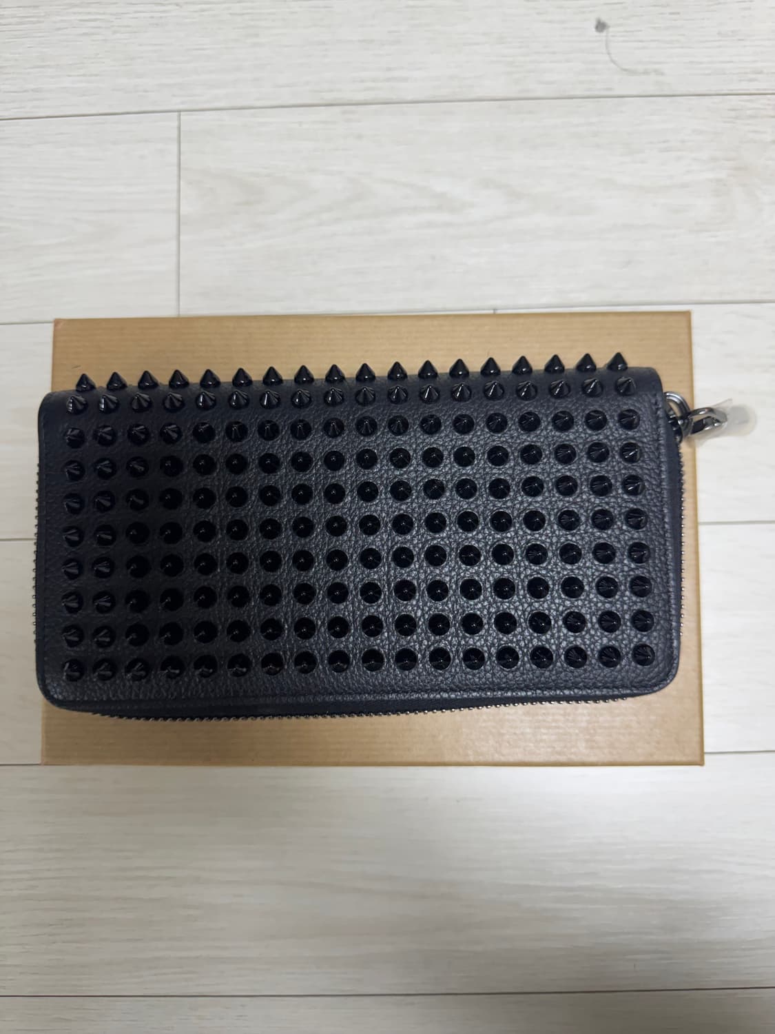 크리스찬루부탱 장지갑새제품 상품이미지2