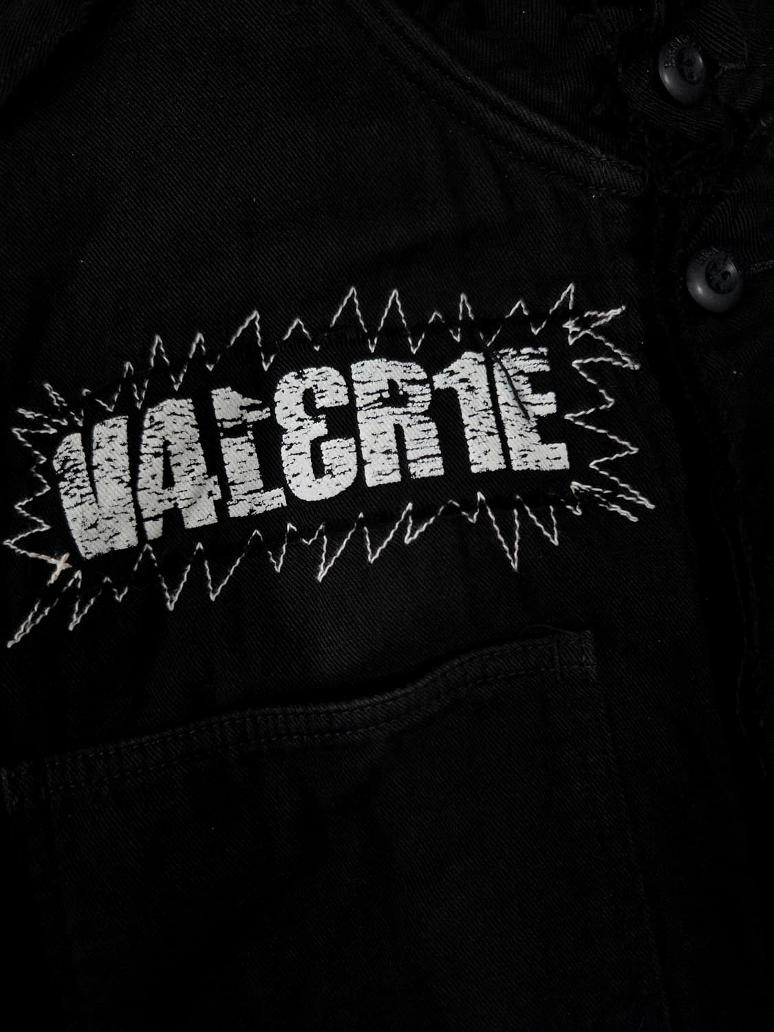 VALERIE JAPAN 블랙 커팅 디테일 필드 재킷 상품이미지4