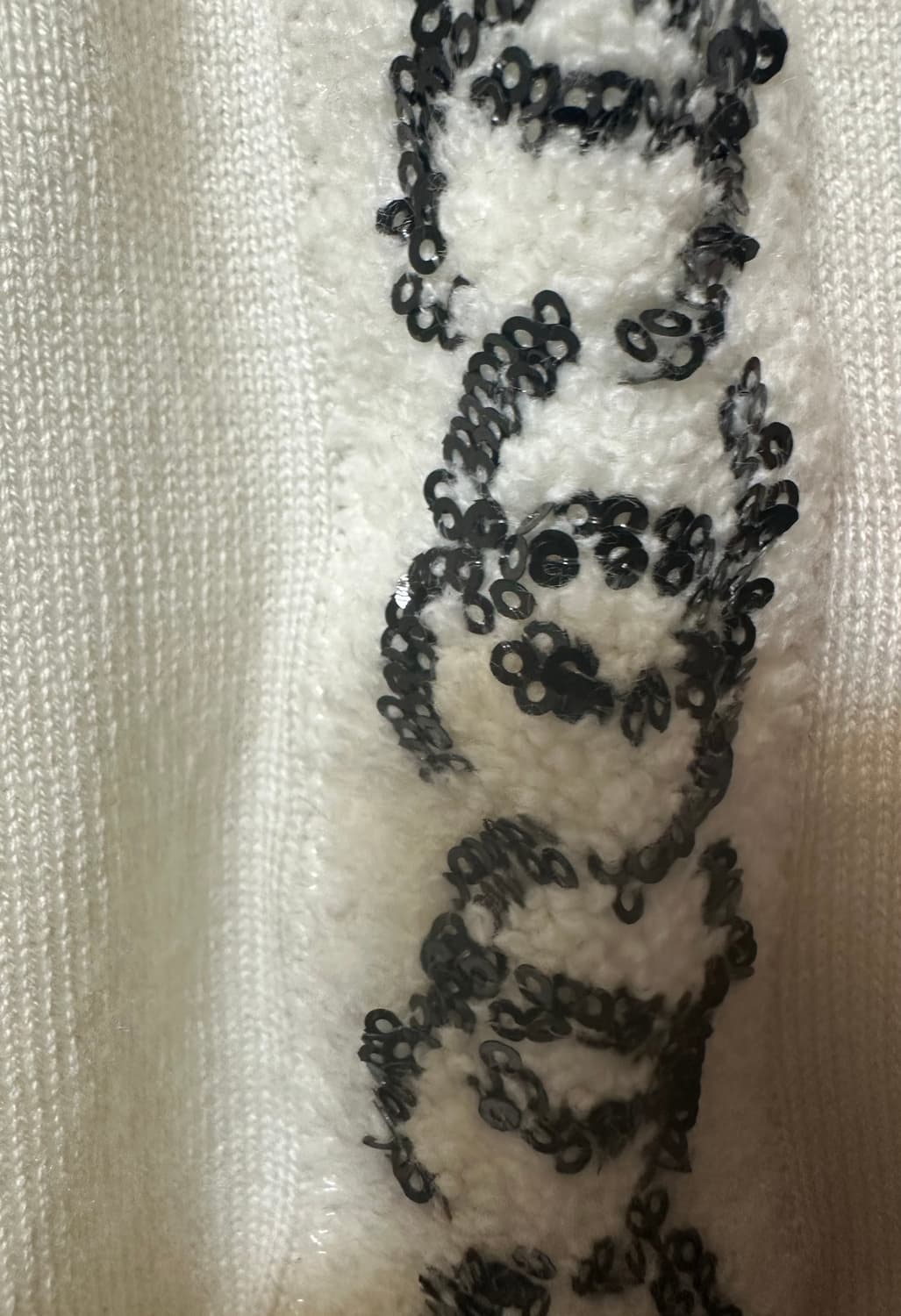 샤넬 울니트 스웨터 블랙 로고 스팽글 정품 상품이미지6