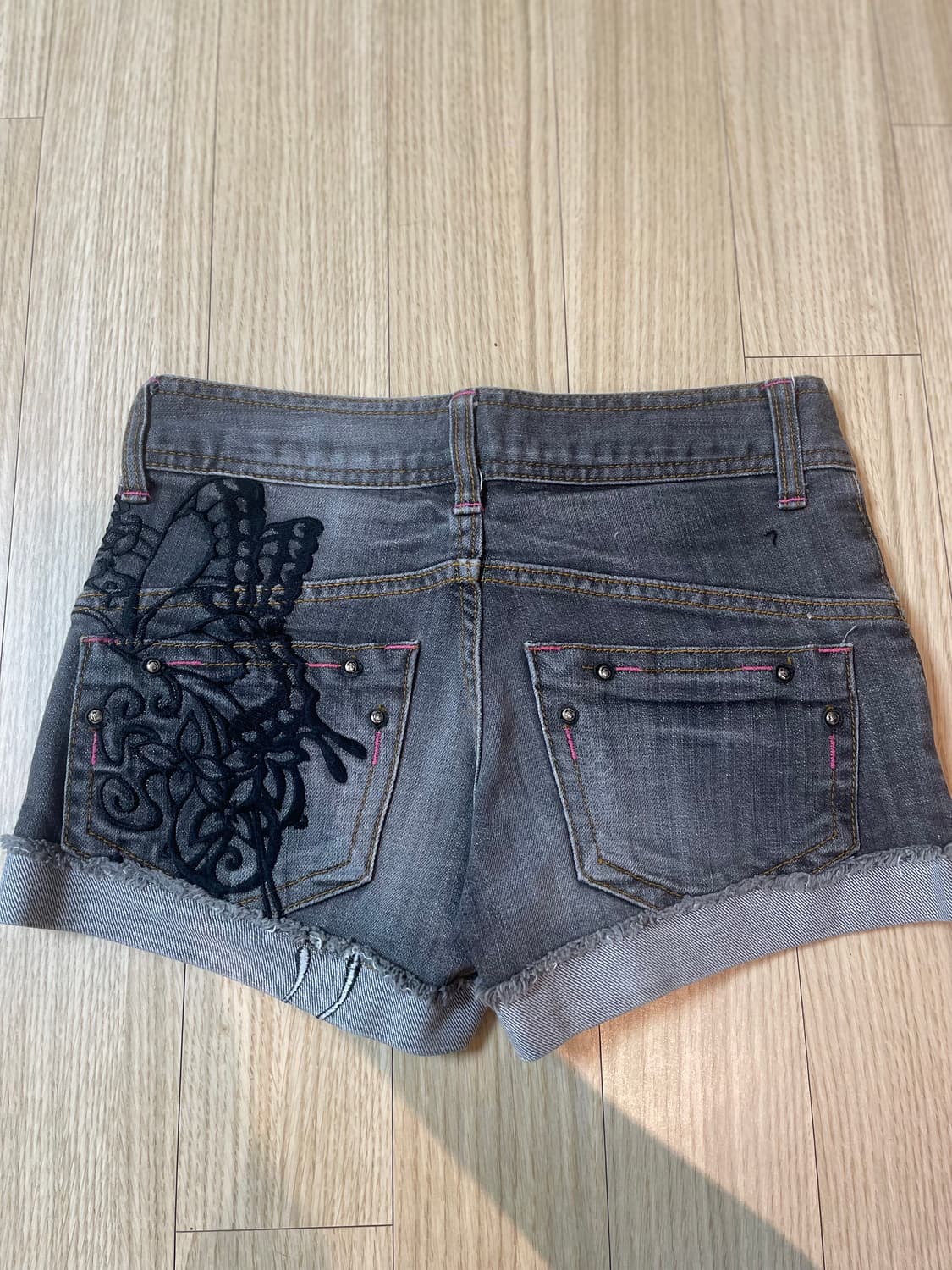 y2k 타투 핫팬츠 상품이미지1