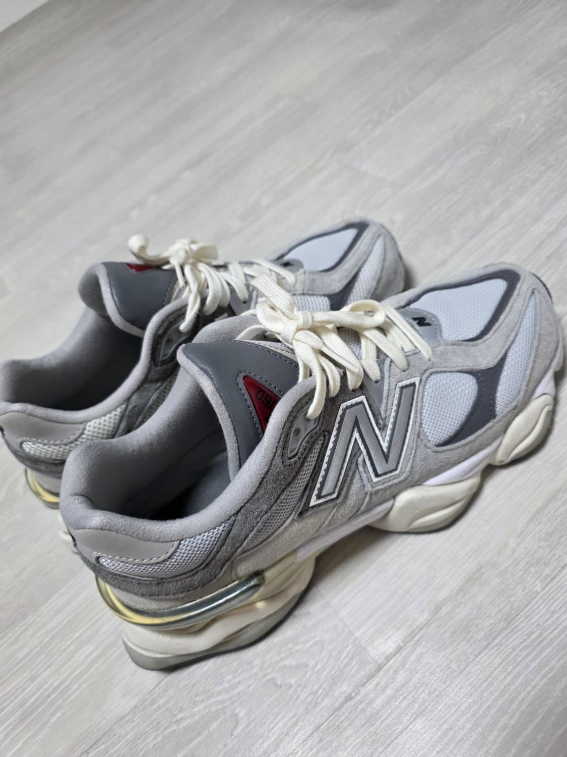 뉴발란스 운동화 U9060 사이즈 280 상품이미지2