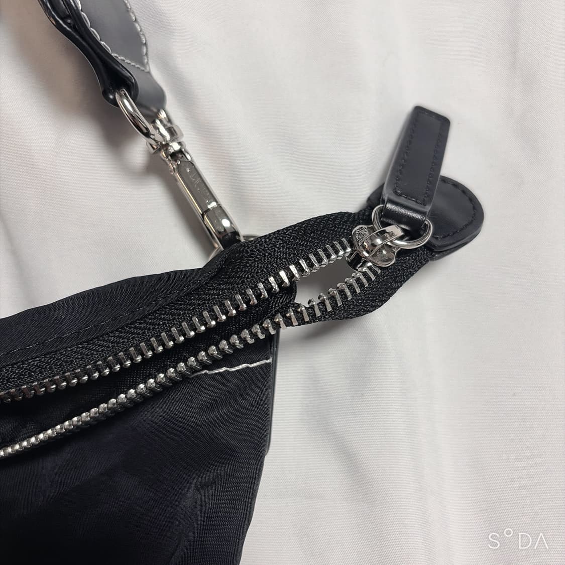 Martin Kim 마뗑킴 숄더백 겸 크로스백 상품이미지5