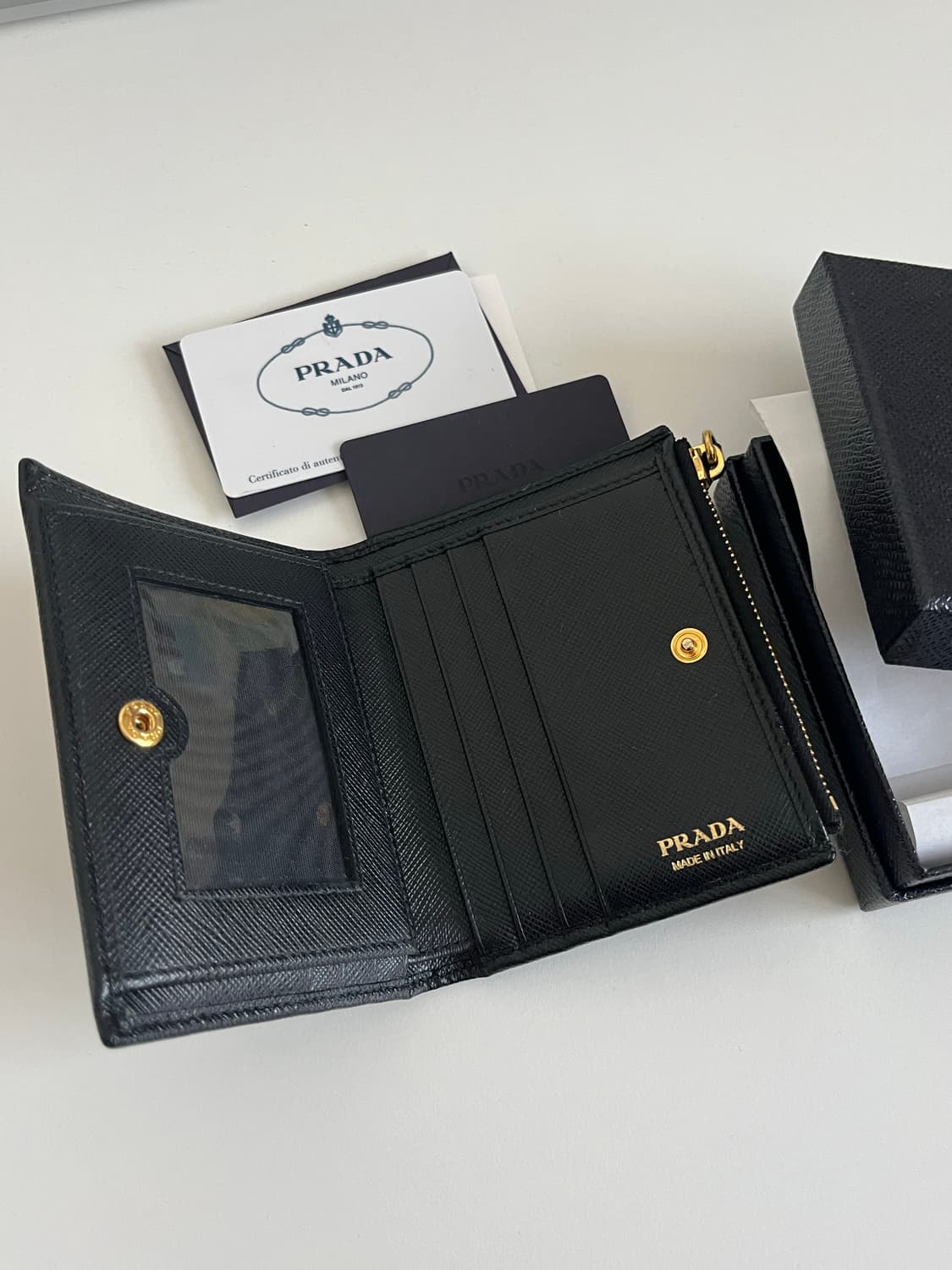 프라다 사피아노 반지갑 상품이미지2