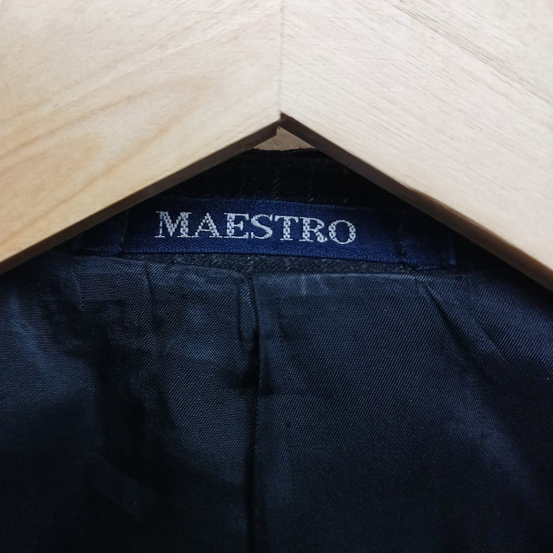 마에스트로 스트라이트 투버튼 블레이저 울  자켓 100 상품이미지4