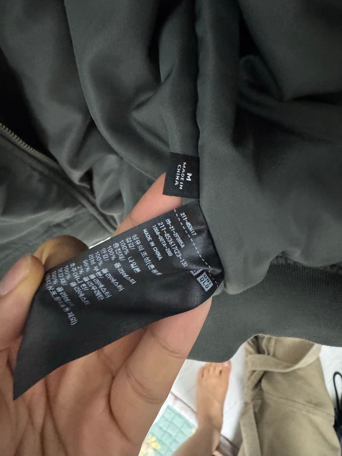 유니클로 MA-1 블루종 올리브 M 새상품 상품이미지4