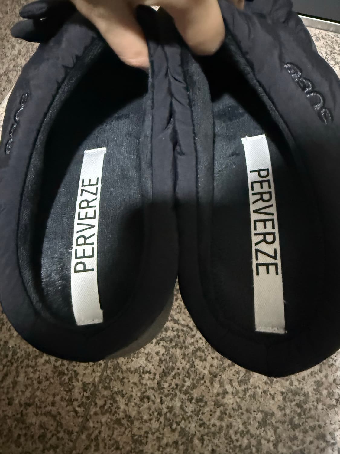 perverse x subu 퍼버즈 x 수부 winter sandal 상품이미지9