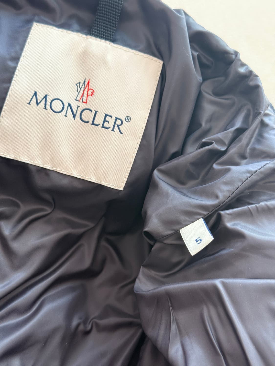 몽클레어 JAUDY 패딩 사이즈 5 상품이미지4