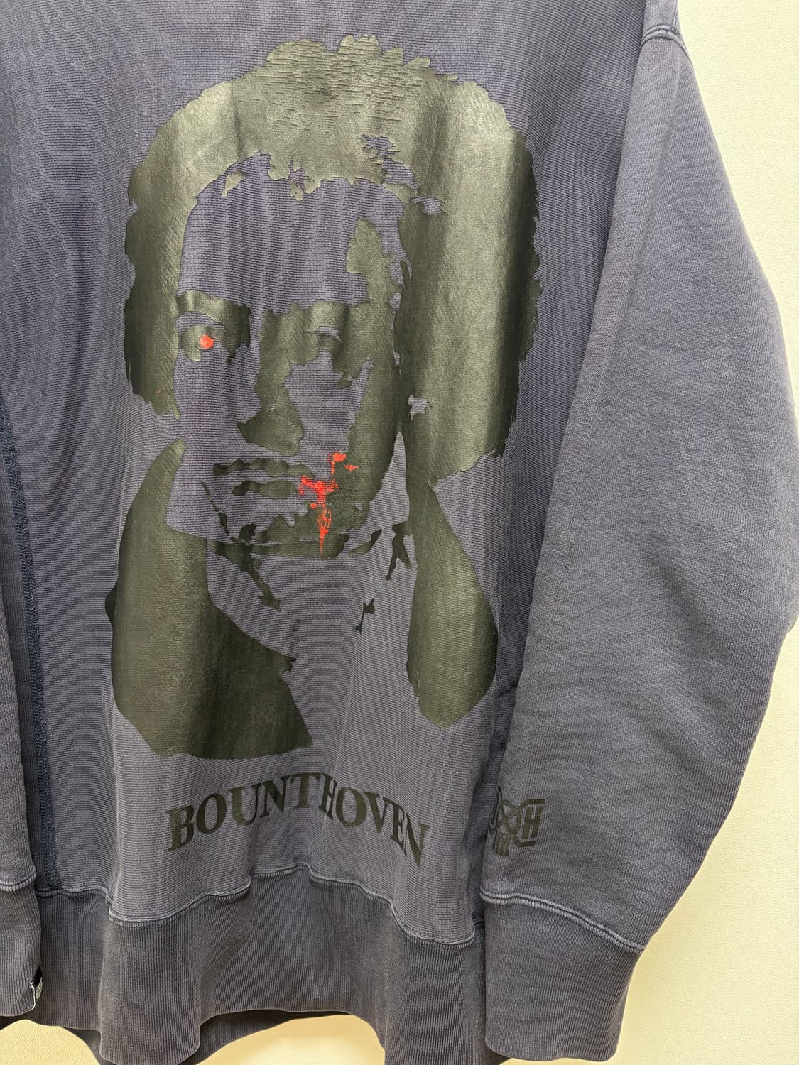 바운티헌터 베토벤 스웻셔츠 상품이미지2