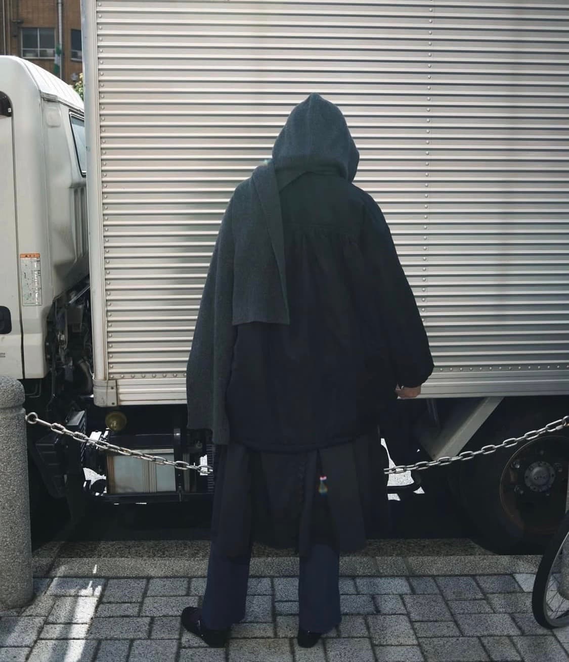 코스모스 cosmoss 울 후드 머플러 차콜 상품이미지3