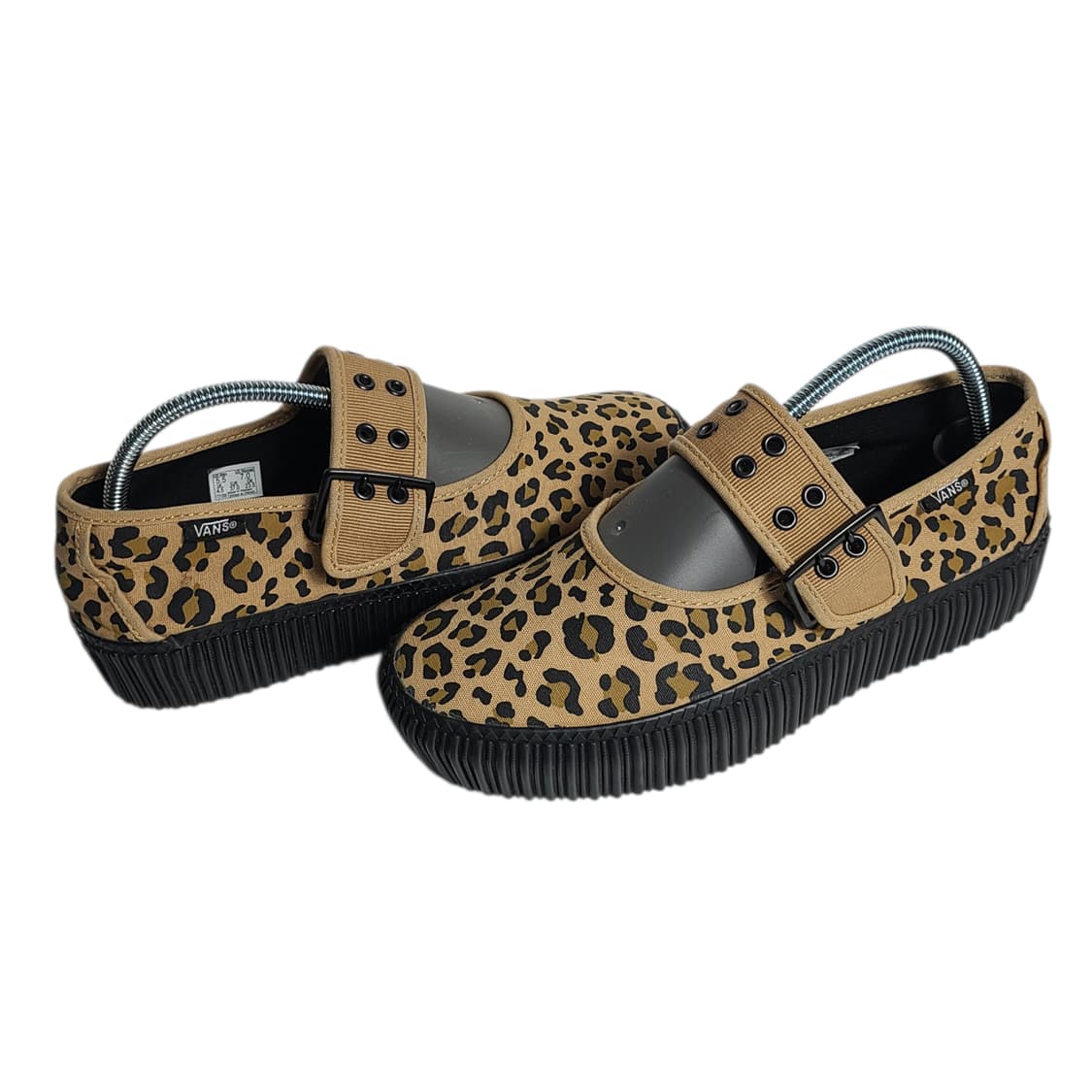 235) Vans 반스 메리제인 레오파드 클리퍼


+ 표기 사이즈 :  상품이미지1