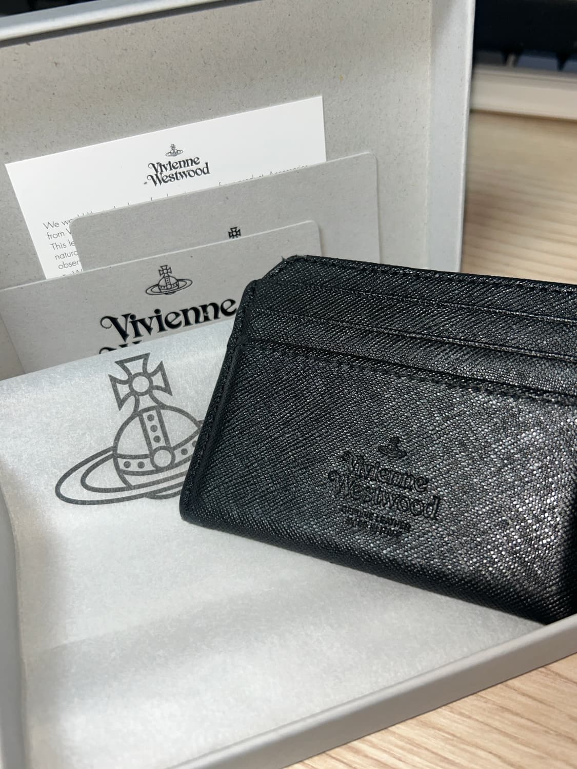 비비안 웨스트우드 사피아노 카드지갑 상품이미지2