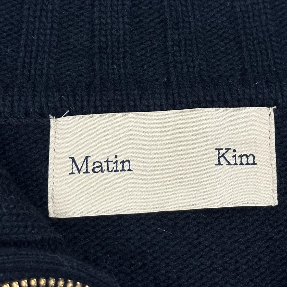 마뗑킴 백로고 미니멀 니트 집업 블랙 여성S 상품이미지7