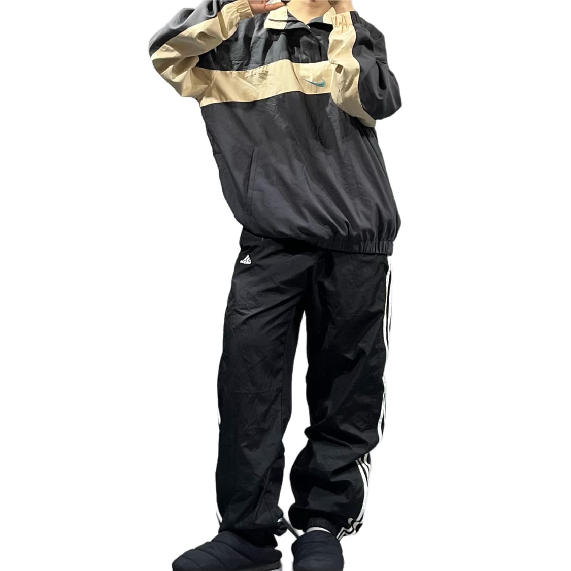 나이키 차콜 아이보리 배색 아노락 상품이미지2