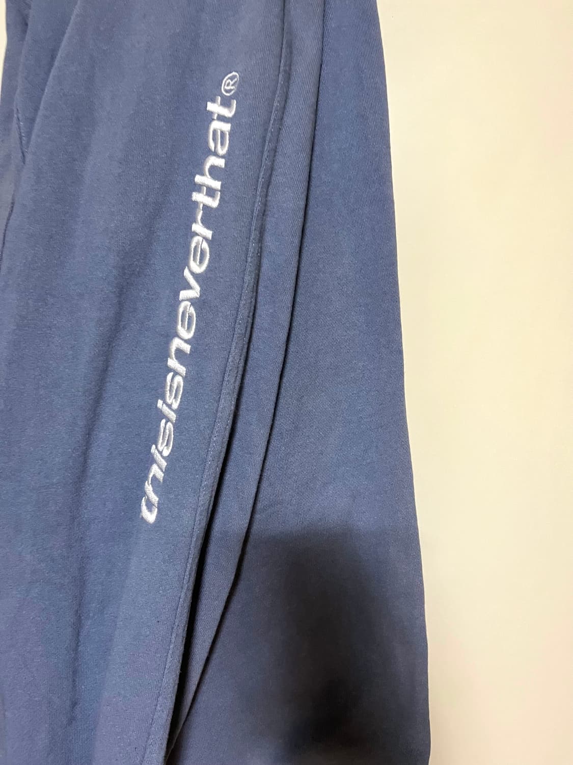 디스이즈네버댓 스웻팬츠 (소라색 / M사이즈) 상품이미지4