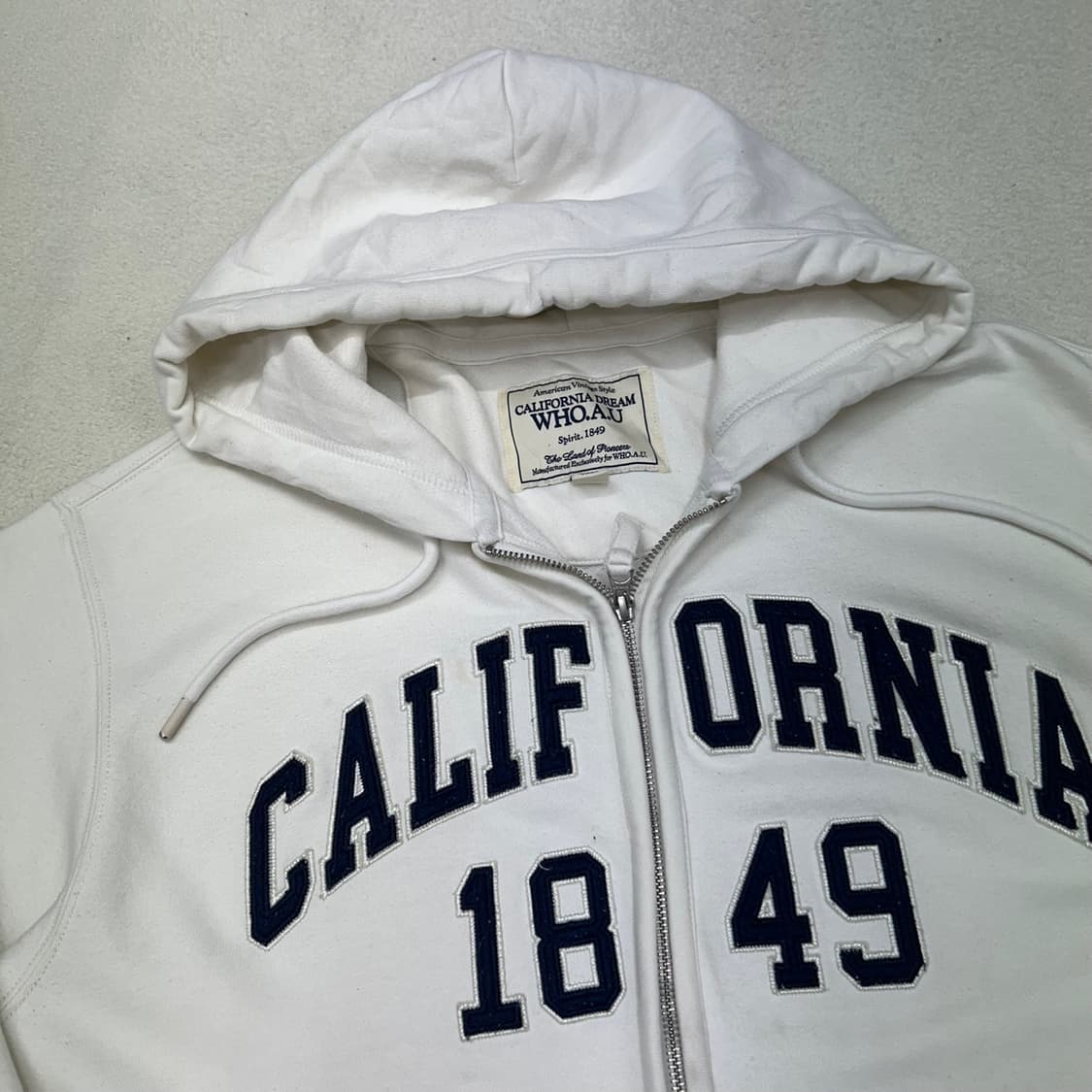 Who.A.U white hood zip-up 상품이미지5