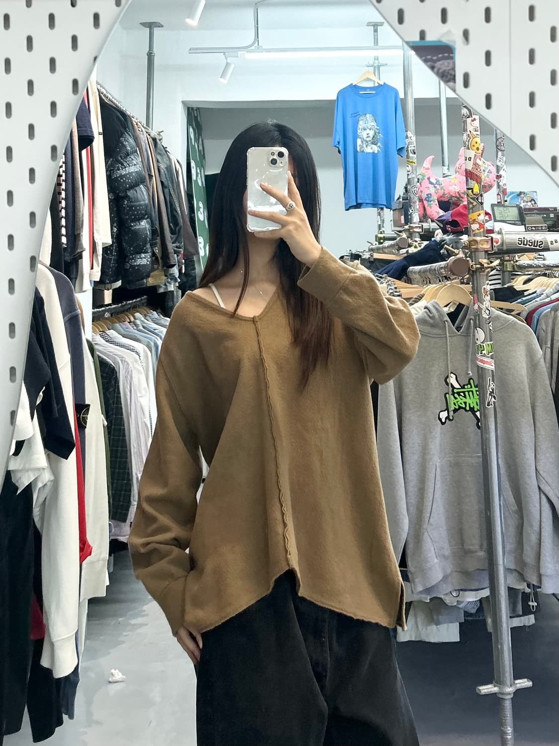 캐피탈 스웨터 브이넥 니트 상품이미지1