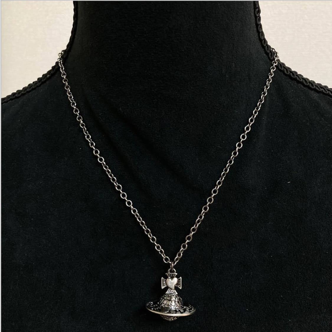 비비안웨스트우드 아카이브 황동 orb 각인 팬던트 목걸이 상품이미지5