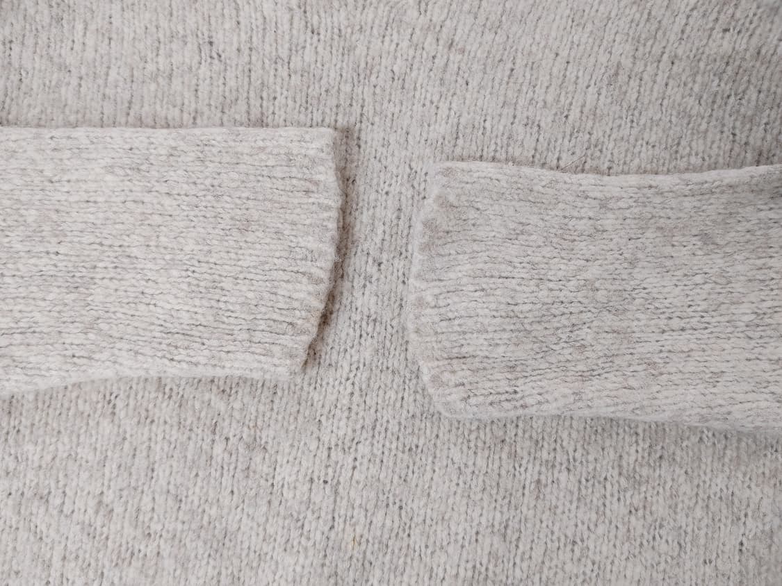 DKNY 디케이엔와이 라운드브이넥 스웨터 상품이미지5