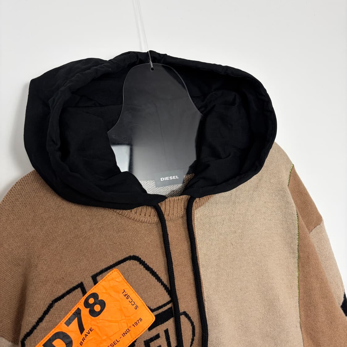 디젤 후드 패턴 니트 티셔츠 상품이미지2