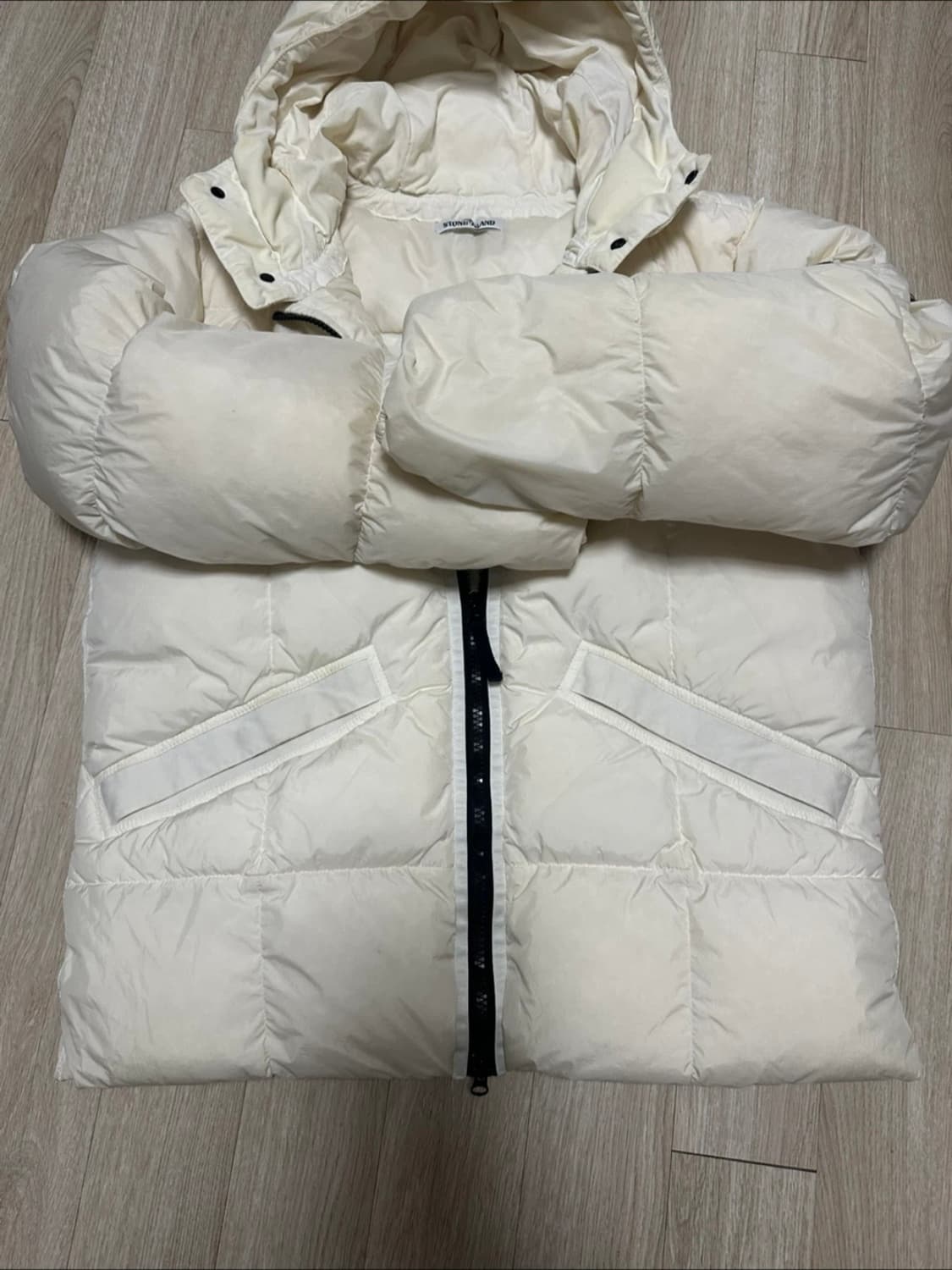 19fw 스톤아일랜드 크링클랩스 패딩 xl 상품이미지2