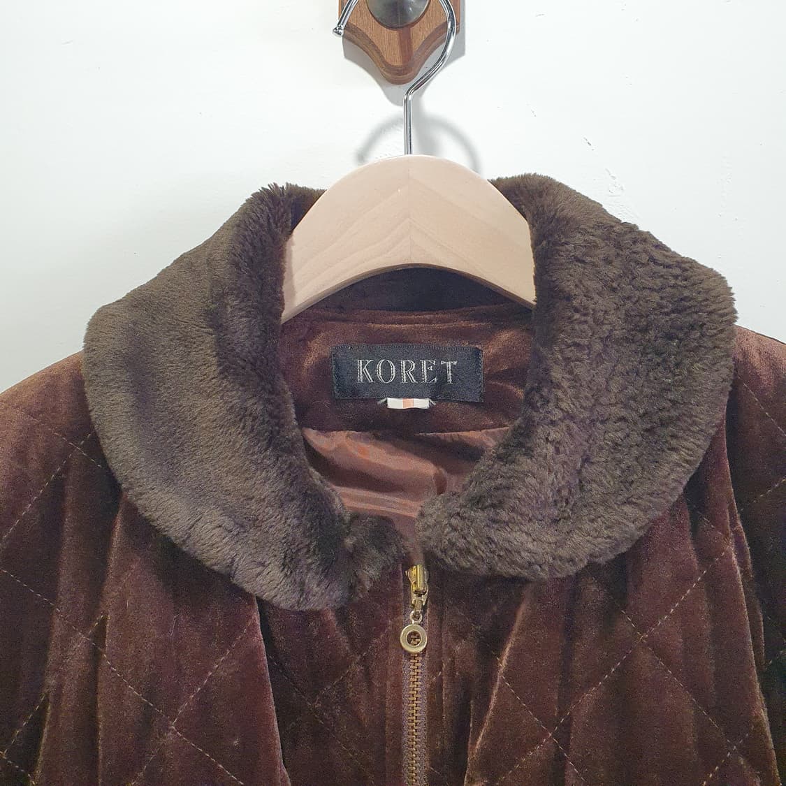 koret 벨벳 퀼팅 점퍼 상품이미지6