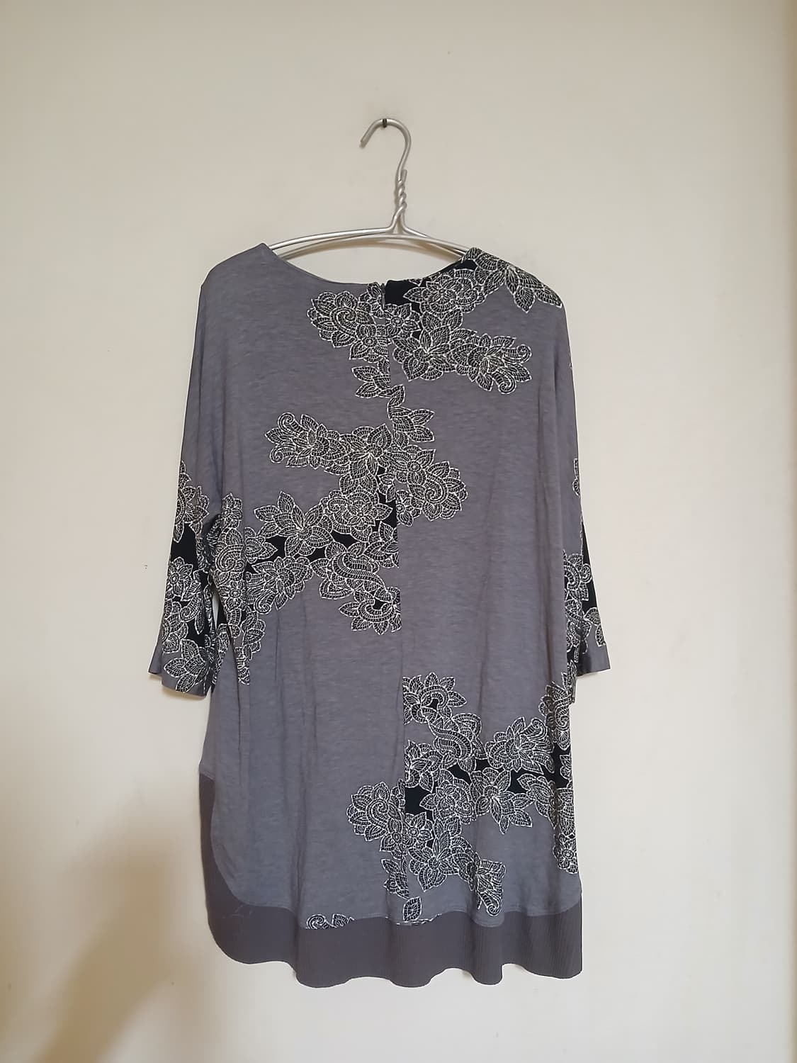 최연옥 플라워 프린팅 비즈 루즈핏 롱 티셔츠 고급 튜닉 블라우스 백화점 상품이미지6