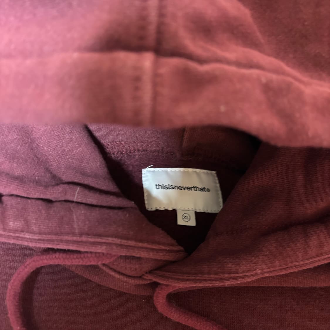 [XL] 디스이즈네버댓 버건디 로고 후드티 상품이미지2