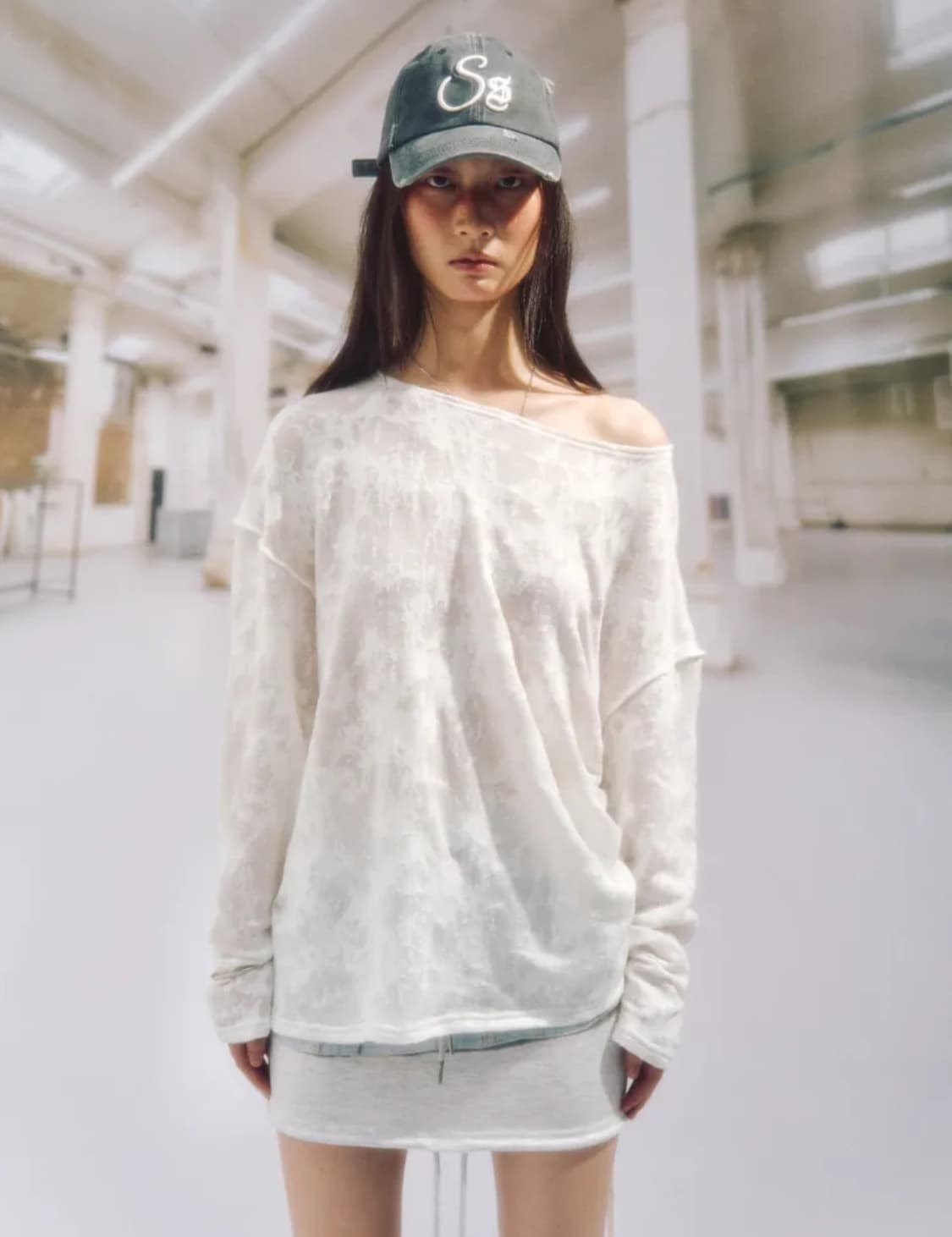 Somsoc ANN BURNT KNITTED TOP_WHITE 상품이미지1