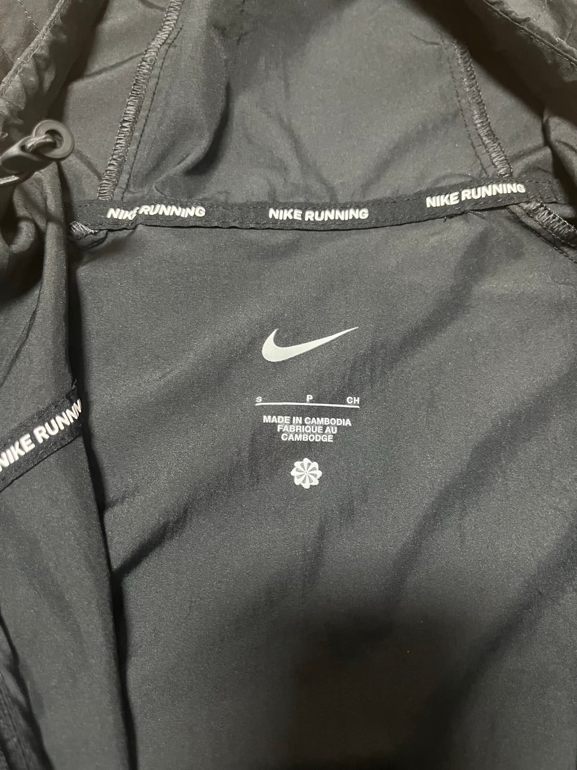 나이키 우먼 바람막이 상품이미지3