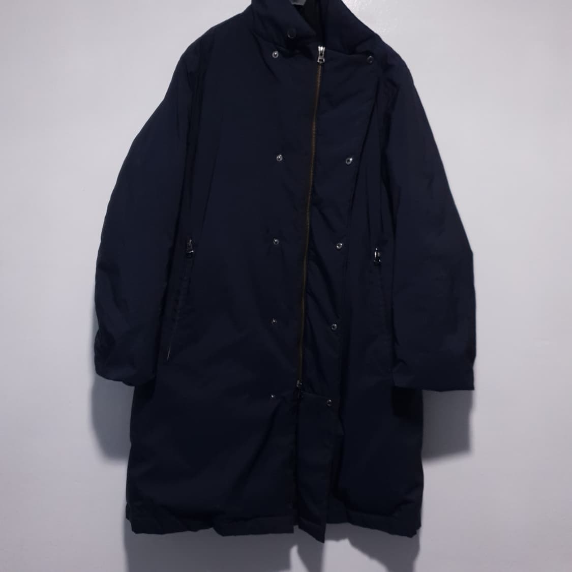 실측 M) Theory 띠어리 레이어드 다운 이중 패딩 코트 네이비 정품 상품이미지4