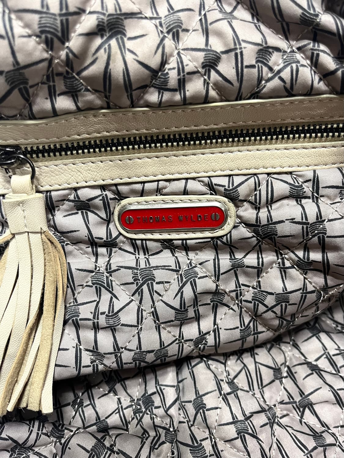 THOMAS WYLDE 스컬 레더 보스턴백 상품이미지9