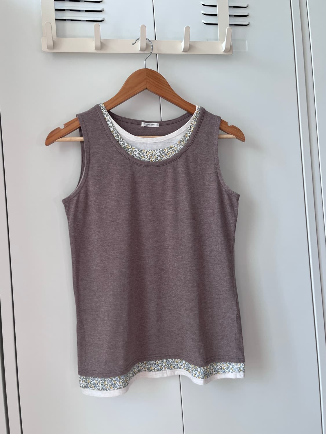 Comfortbasic 잔꽃 레이어드 슬리브리스 상품이미지5