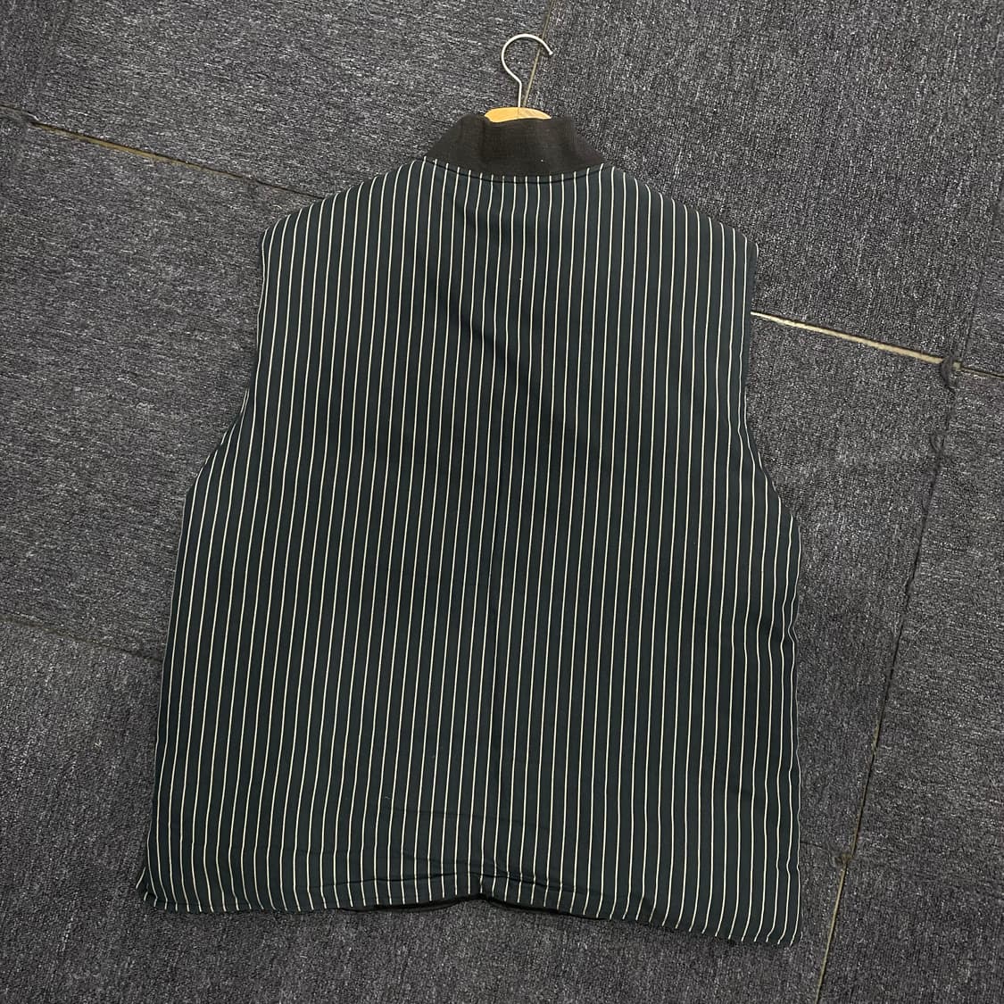 입 생로랑 리버시블 패딩조끼 상품이미지3