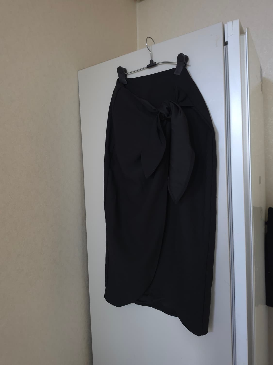 새상품)앤아더스토리즈 랩 롱 스커트 상품이미지1