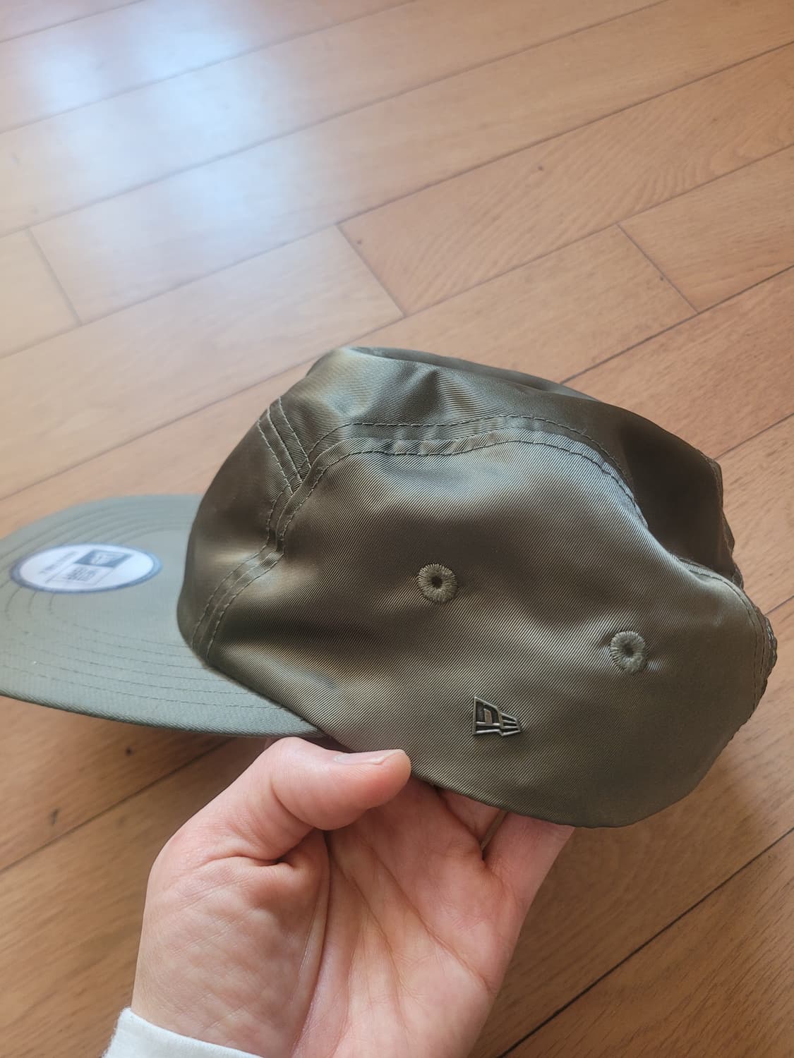 뉴에라 유광 캡 상품이미지1