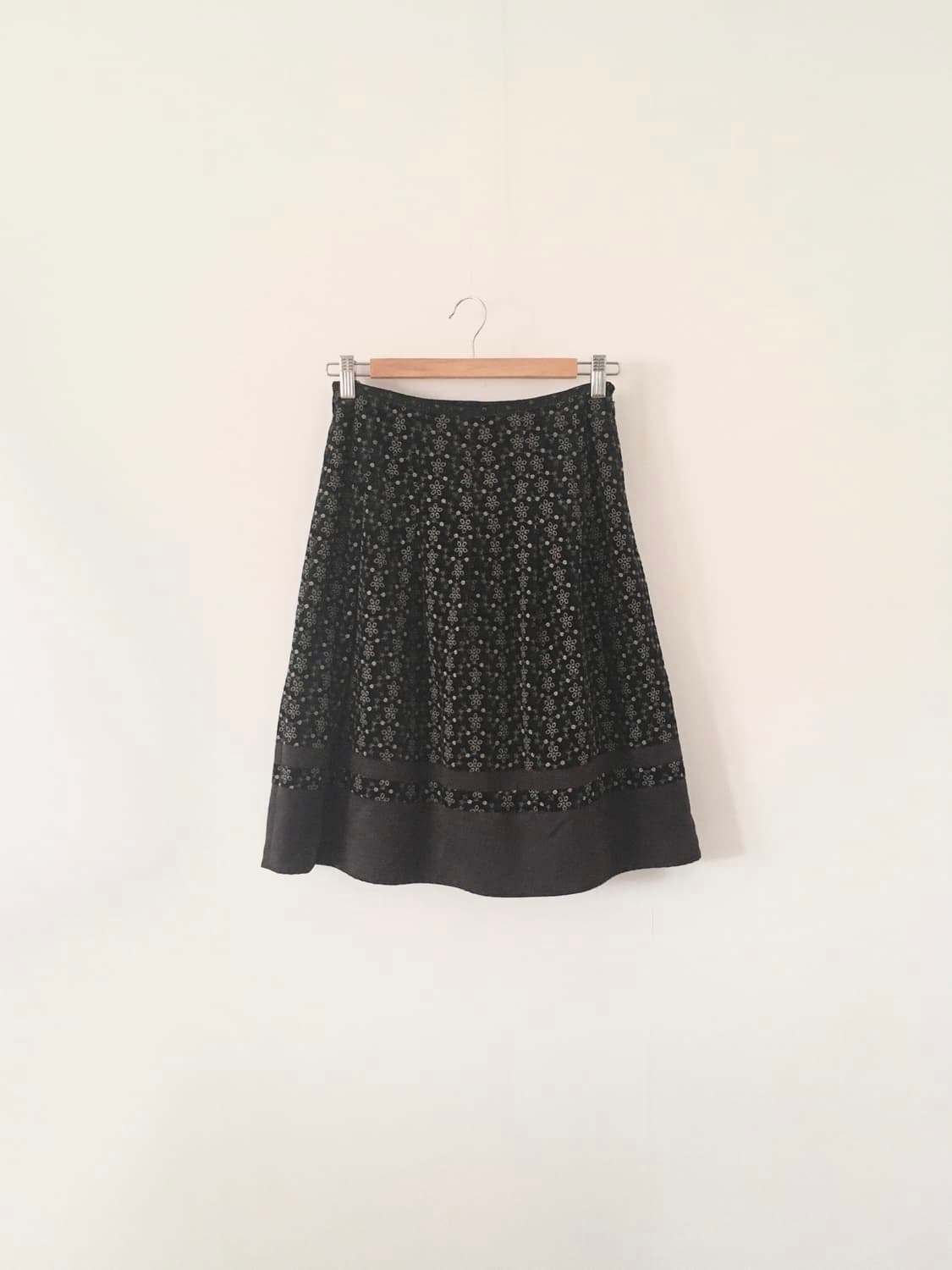 빈티지 벨벳 펀칭 스커트 블랙 상품이미지2