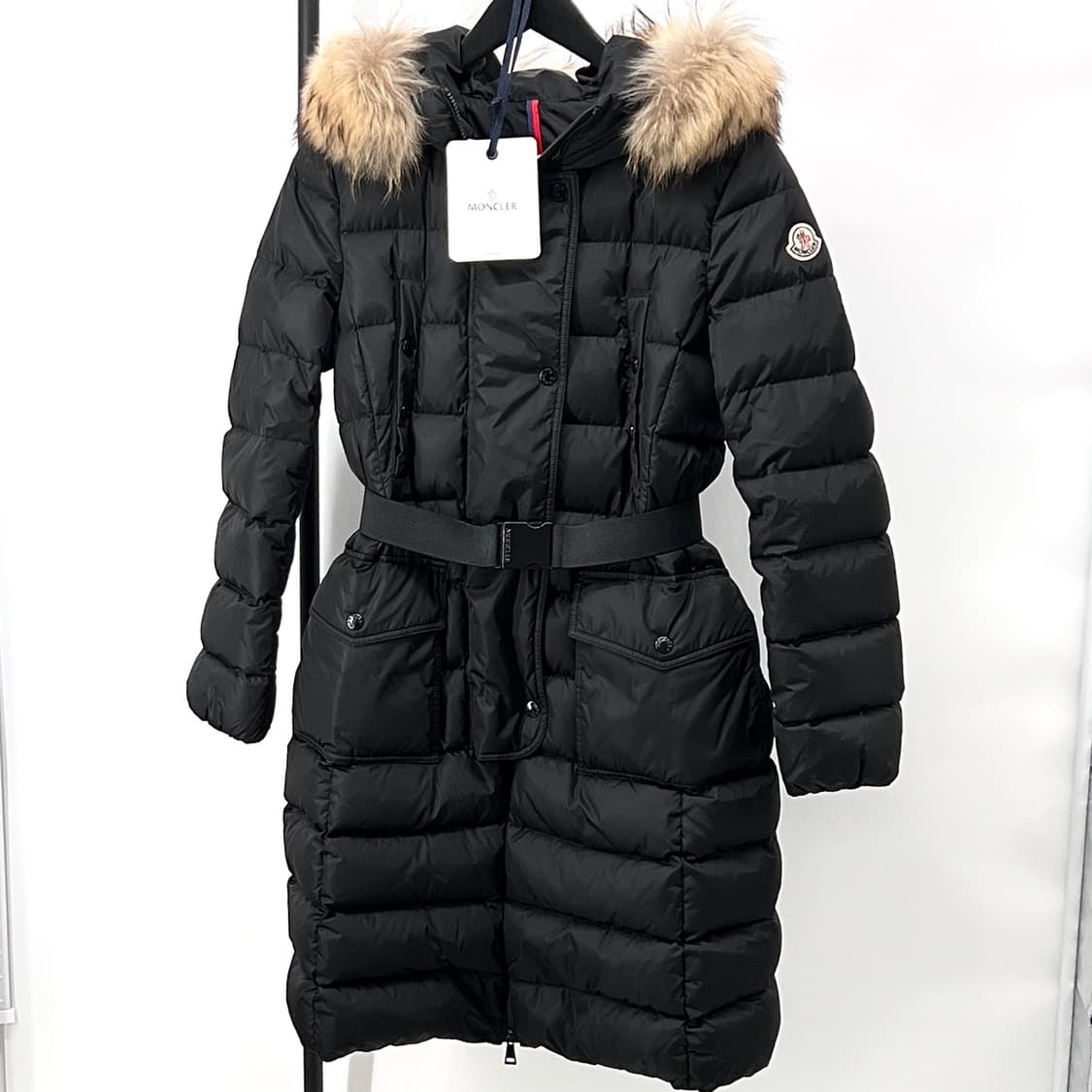 [1사이즈] 몽클레어 클로에 라쿤 퍼 여성 롱패딩 블랙 상품이미지1