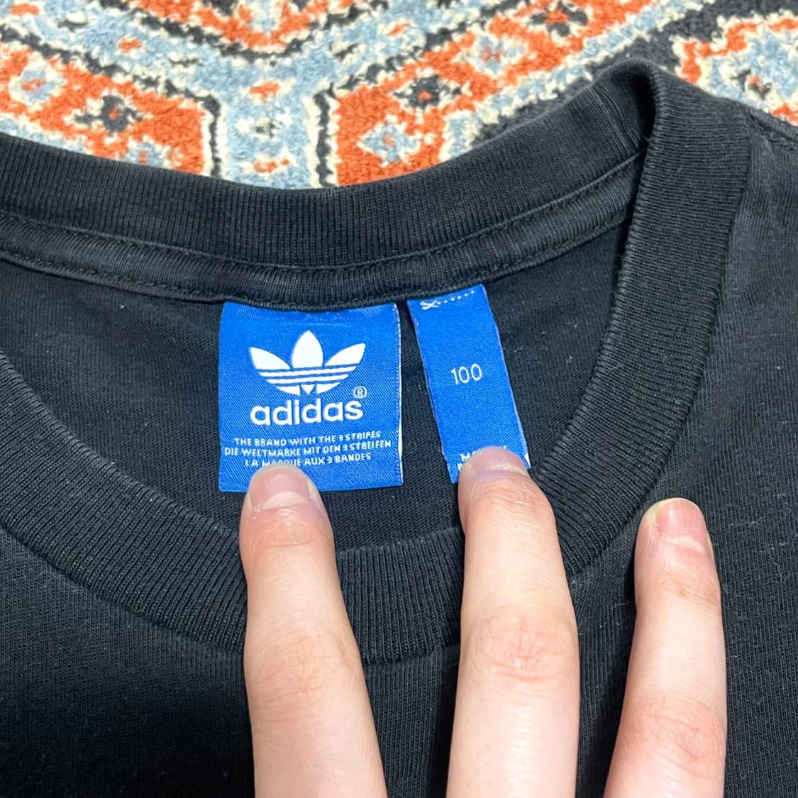 아디다스 프린팅 블랙 반팔티셔츠 여성100 상품이미지3