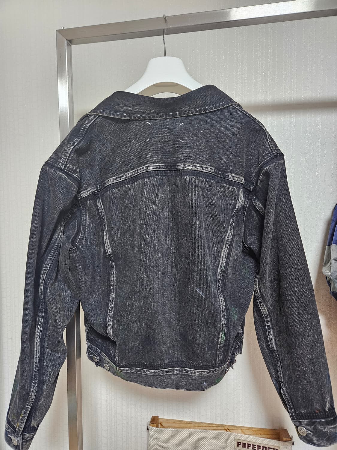 22fw 메종마르지엘라 페인트 자켓 48사이즈 상품이미지2