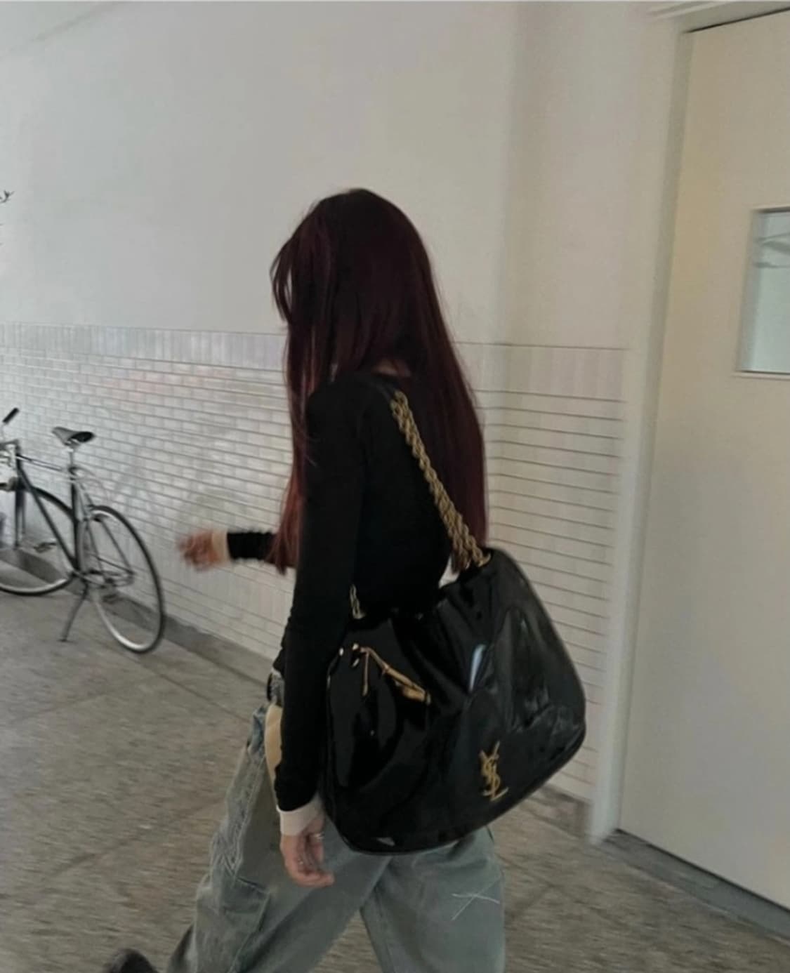 입생로랑 JAMIE 4.3 제이미 YSL 생로랑 램스킨 맥시 숄더백  상품이미지4