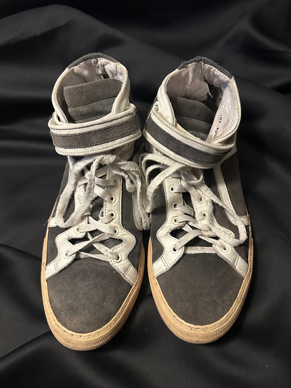 피에르하디 스웨이드 스니커즈 상품이미지1