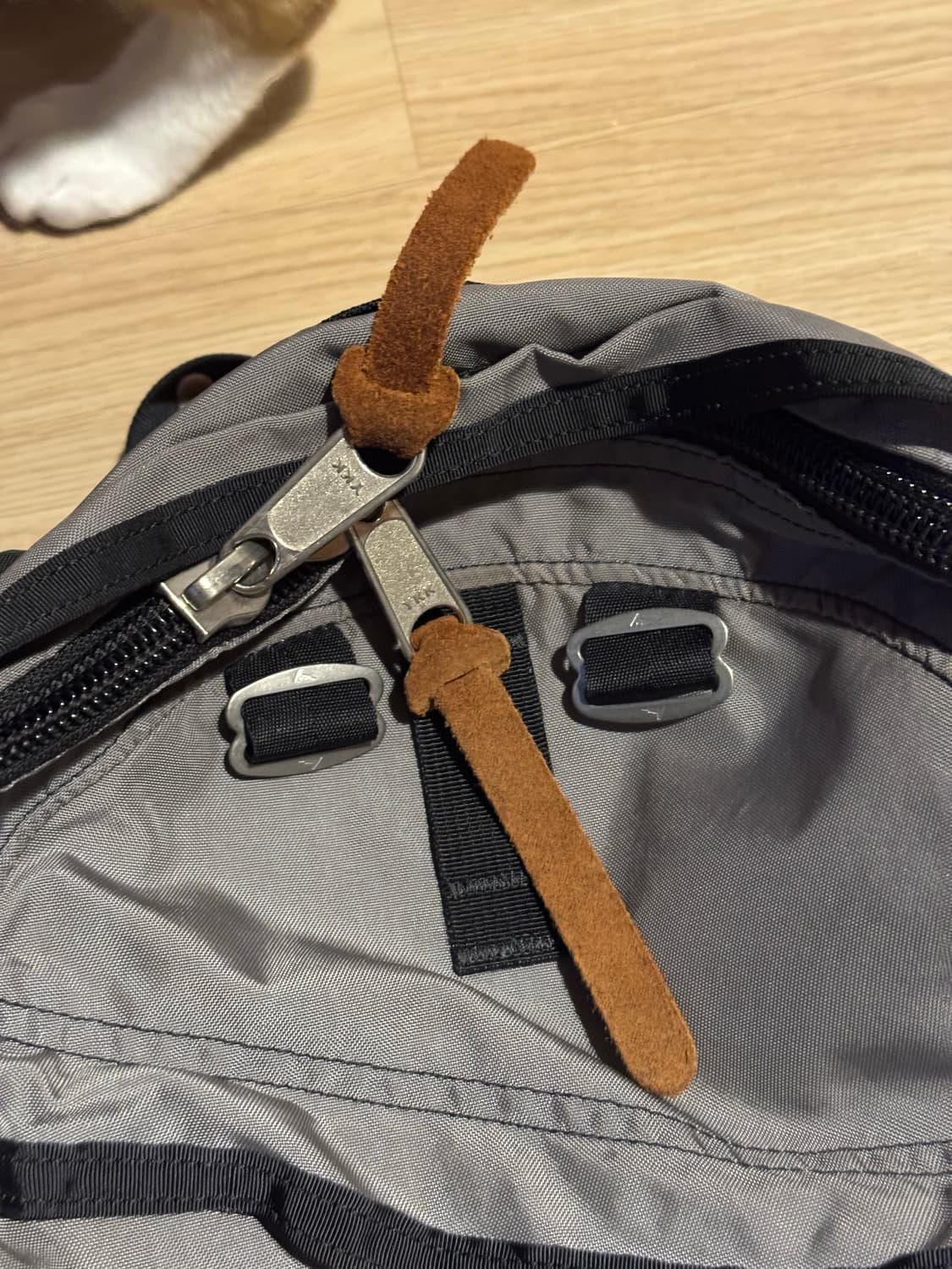 그레고리 데이팩 구로고 상품이미지2