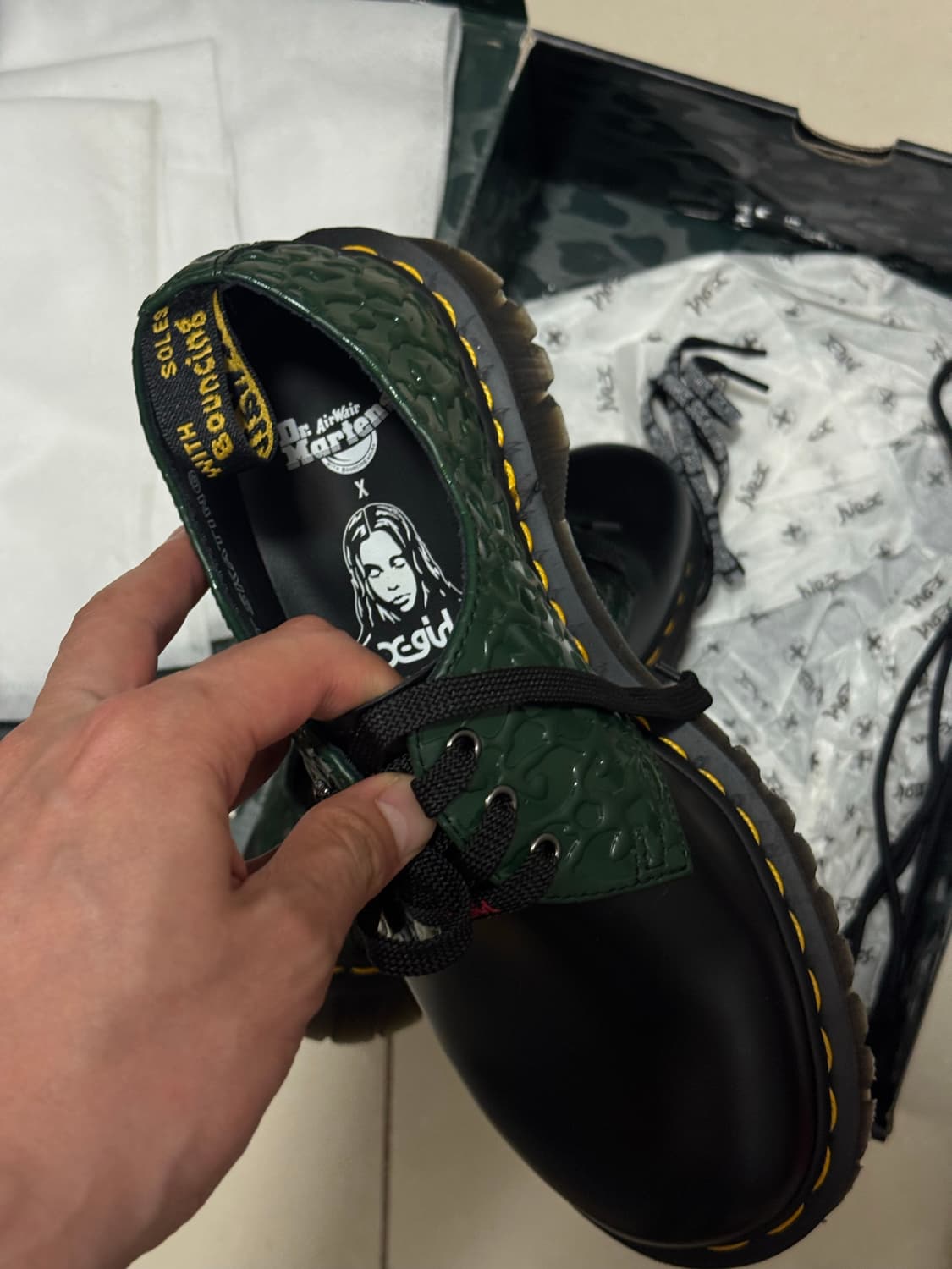 닥터마틴 xgirl 콜라보 245 그린  상품이미지3