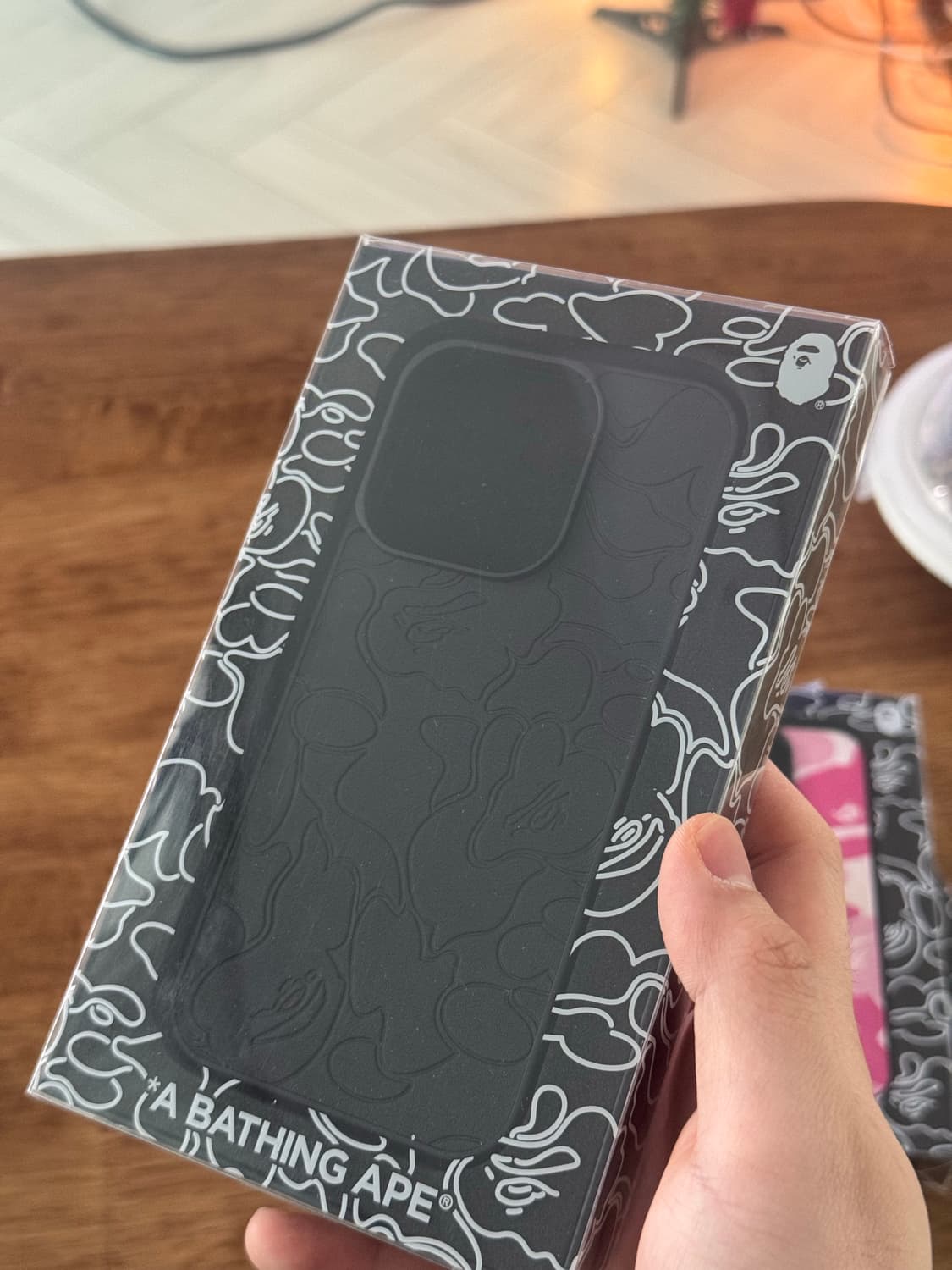 베이프 아이폰 15프로 블랙케이스 판매합니다 상품이미지1