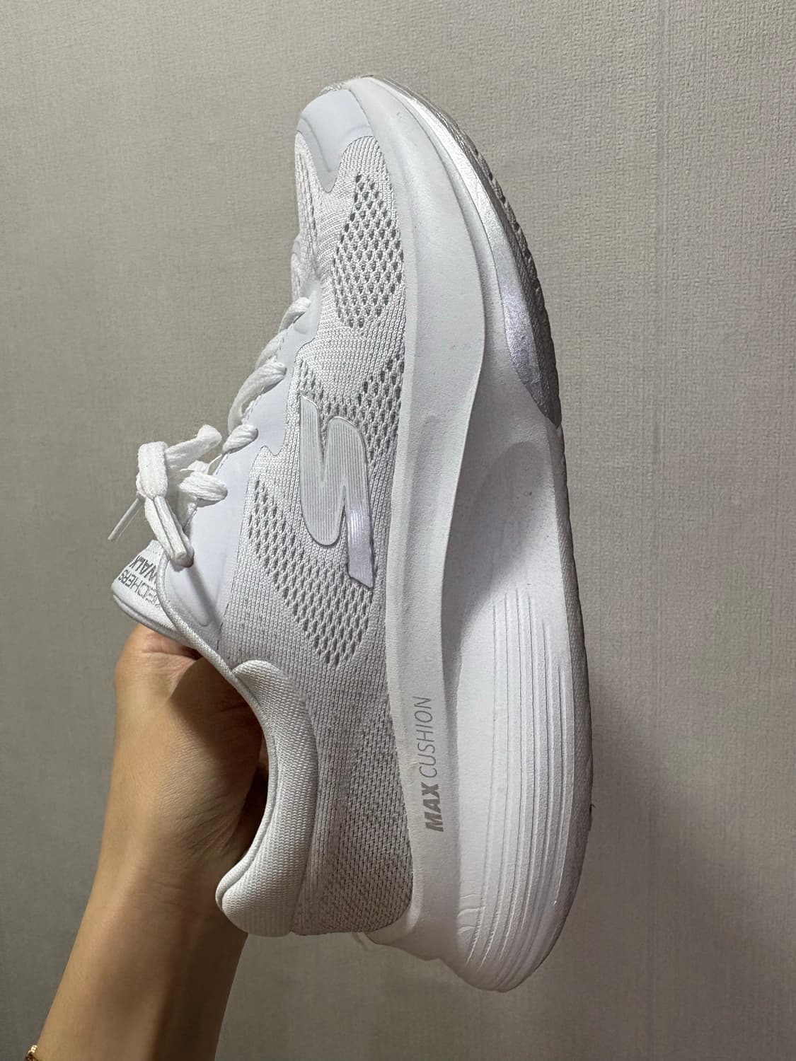 스케쳐스 맥스쿠션 운동화 한번착용(정가139,000) 상품이미지2