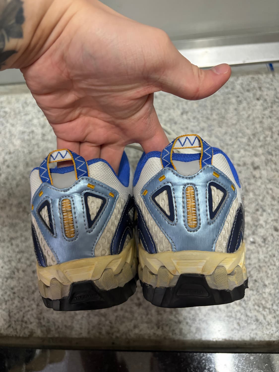 뉴발란스 x 예스아이씨 610모델 270사이즈  상품이미지3